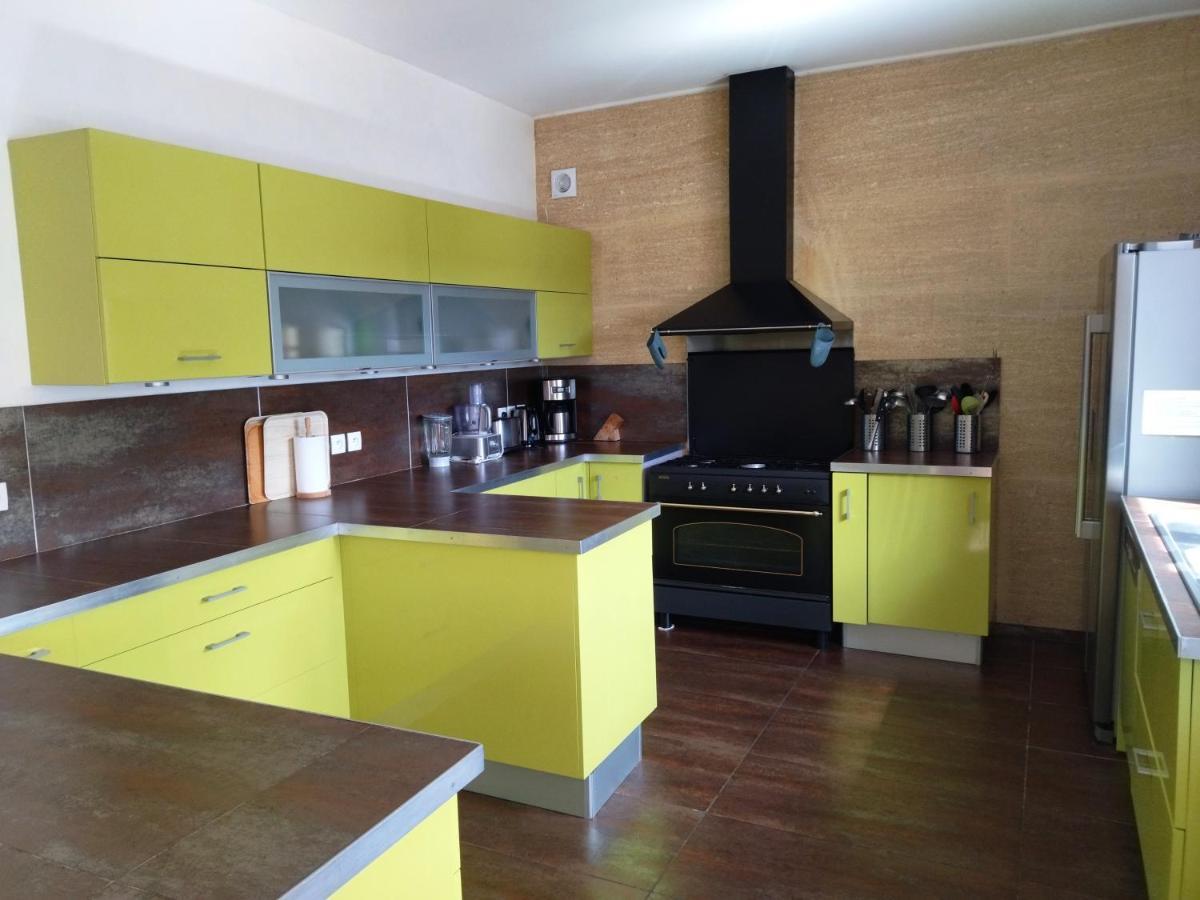 Villa La Charmeuse Fleurie Collias Kültér fotó
